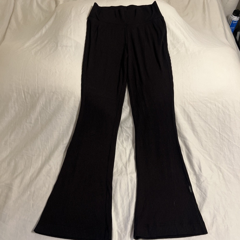 Athleta Harmony Pose Pants Black Ribbed High Rise Flare Yoga Lounge Small S P